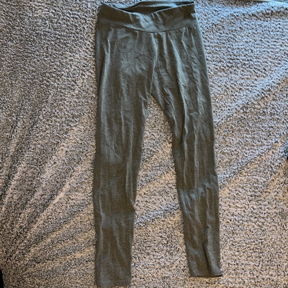 Grey leggings
